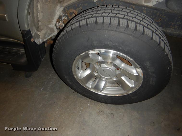 image for item DD8970 2000 Toyota 4Runner SUV