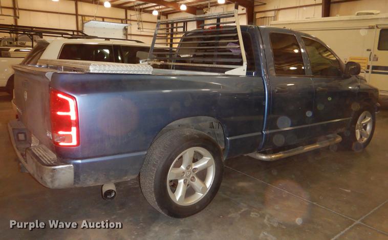 image for item DD8972 2003 Dodge Ram 1500 Quad Cab pickup truck