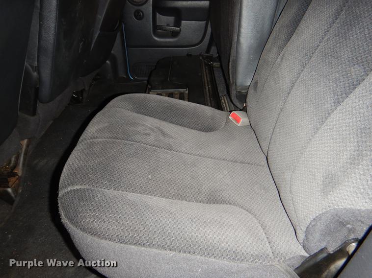 image for item DD8972 2003 Dodge Ram 1500 Quad Cab pickup truck