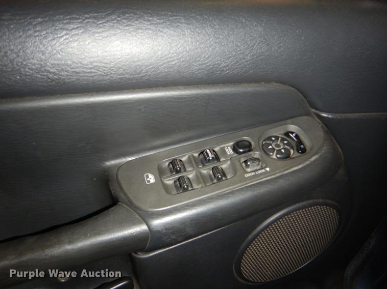 image for item DD8972 2003 Dodge Ram 1500 Quad Cab pickup truck