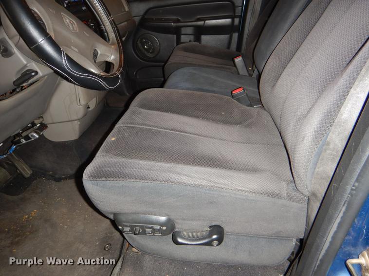 image for item DD8972 2003 Dodge Ram 1500 Quad Cab pickup truck