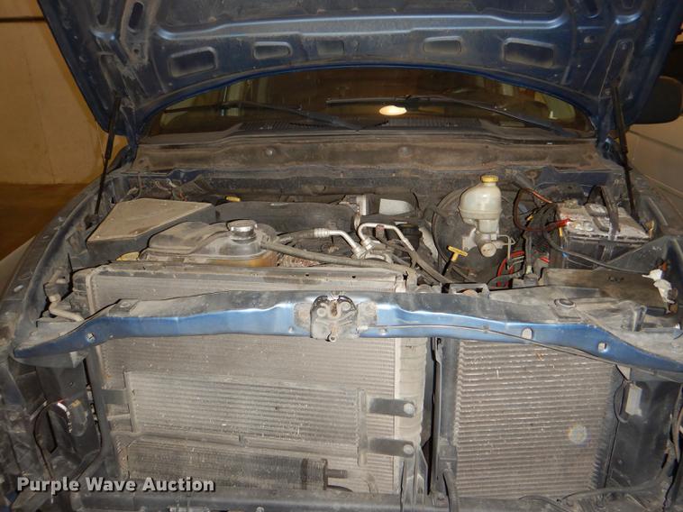 image for item DD8972 2003 Dodge Ram 1500 Quad Cab pickup truck