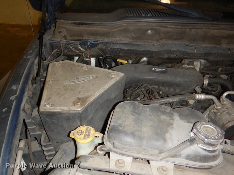 image for item DD8972 2003 Dodge Ram 1500 Quad Cab pickup truck