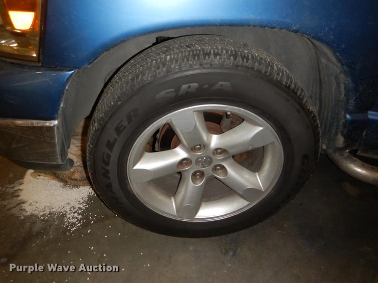 image for item DD8972 2003 Dodge Ram 1500 Quad Cab pickup truck