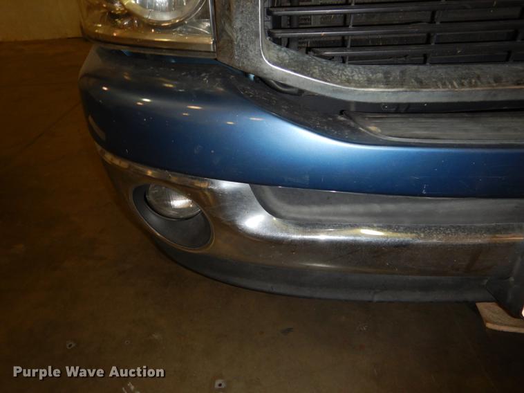 image for item DD8972 2003 Dodge Ram 1500 Quad Cab pickup truck