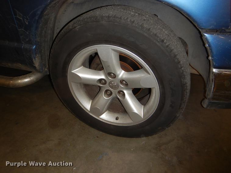 image for item DD8972 2003 Dodge Ram 1500 Quad Cab pickup truck