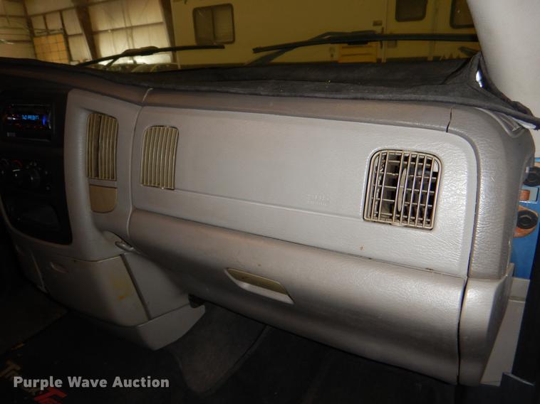 image for item DD8972 2003 Dodge Ram 1500 Quad Cab pickup truck