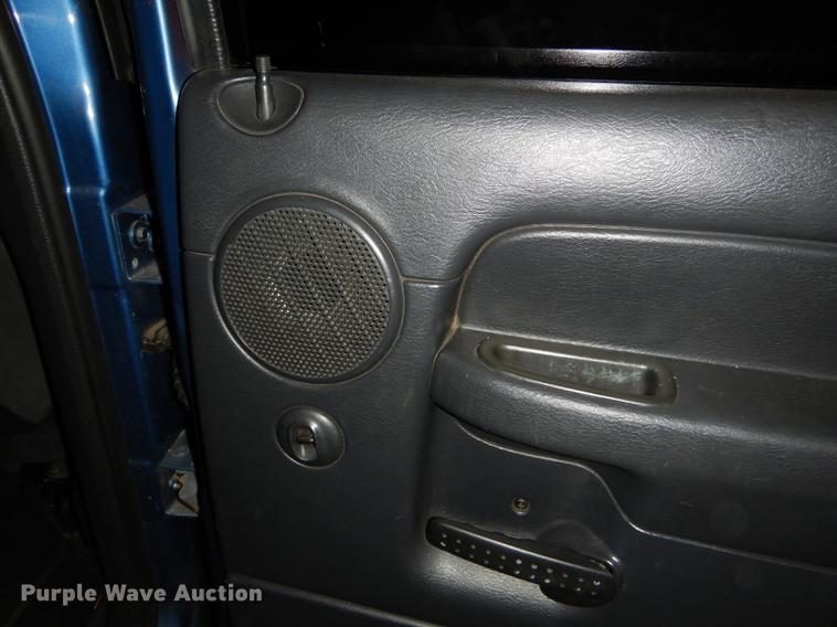 image for item DD8972 2003 Dodge Ram 1500 Quad Cab pickup truck