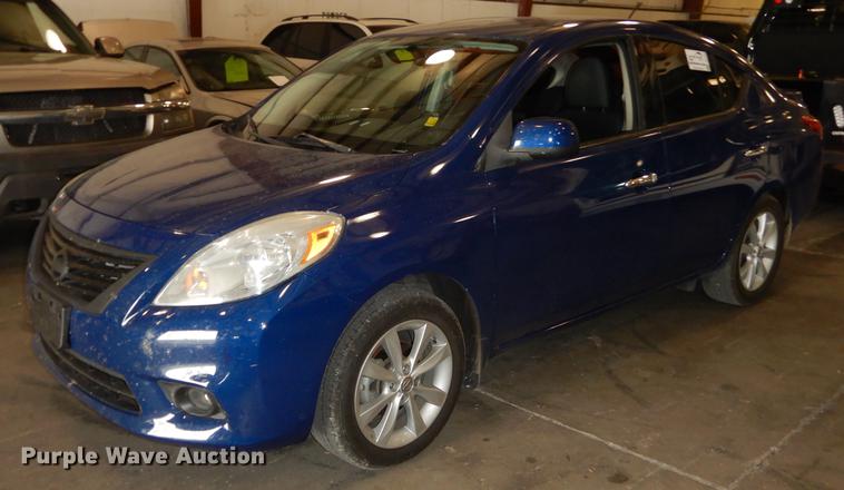 image for item DE1670 2014 Nissan Versa SL