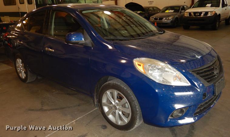 image for item DE1670 2014 Nissan Versa SL