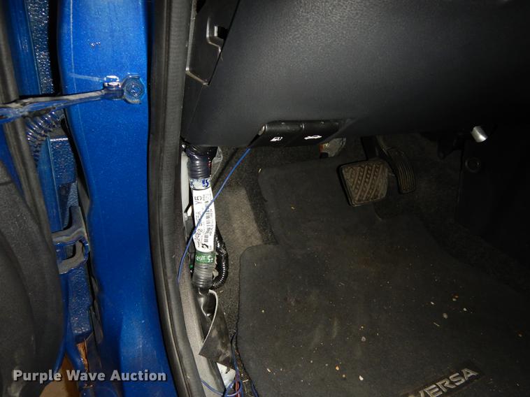 image for item DE1670 2014 Nissan Versa SL