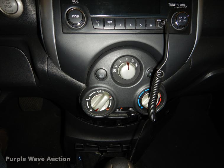 image for item DE1670 2014 Nissan Versa SL
