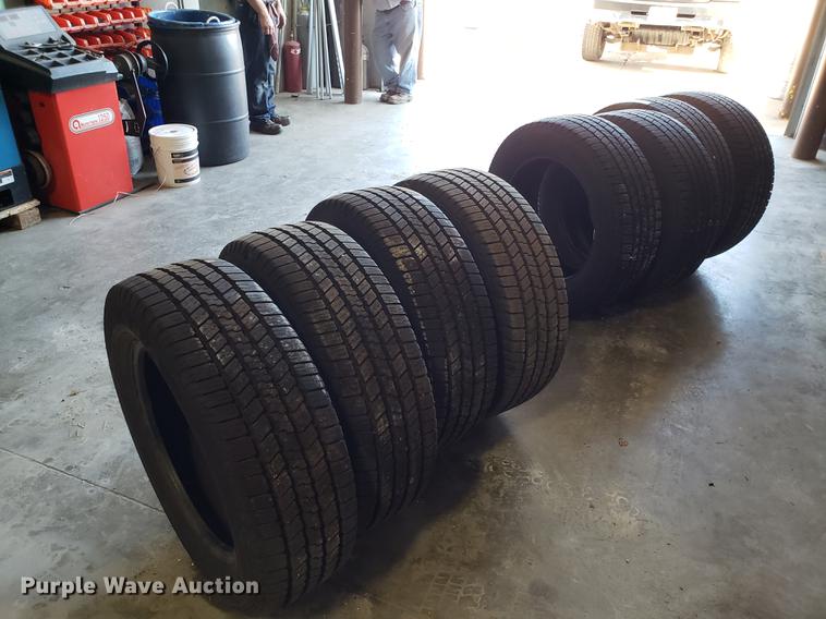 image for item AV9464 (8) Goodyear Wrangler SR-A 265/60R20 tires