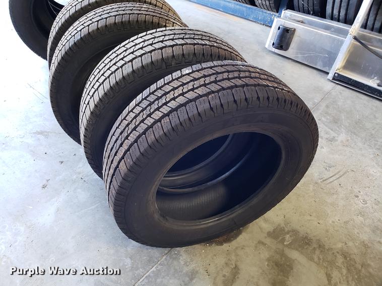 image for item AV9464 (8) Goodyear Wrangler SR-A 265/60R20 tires