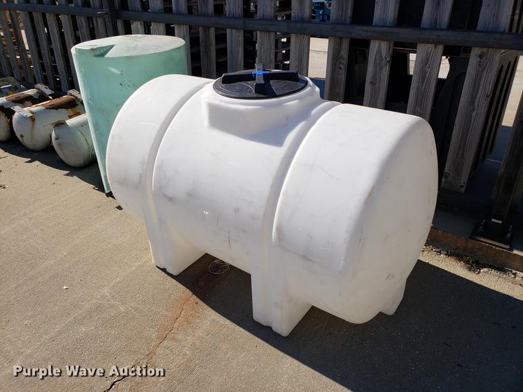 image for item AV9465 (14) tanks