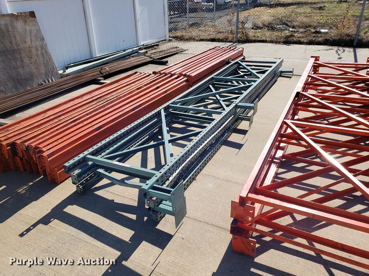 image for item AV9467 Pallet racking