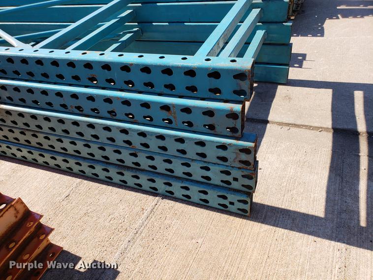 image for item AV9467 Pallet racking