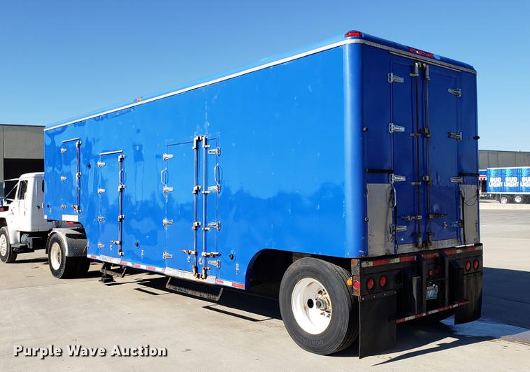 image for item AV9469 2003 Clark refrigerated van trailer