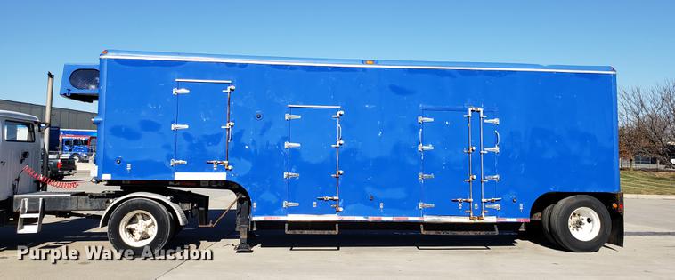 image for item AV9469 2003 Clark refrigerated van trailer