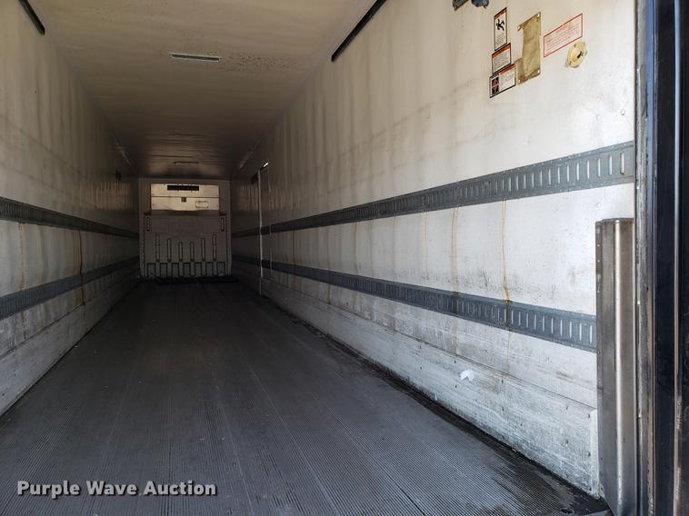 image for item AV9470 2008 Great Dane refrigerated van trailer