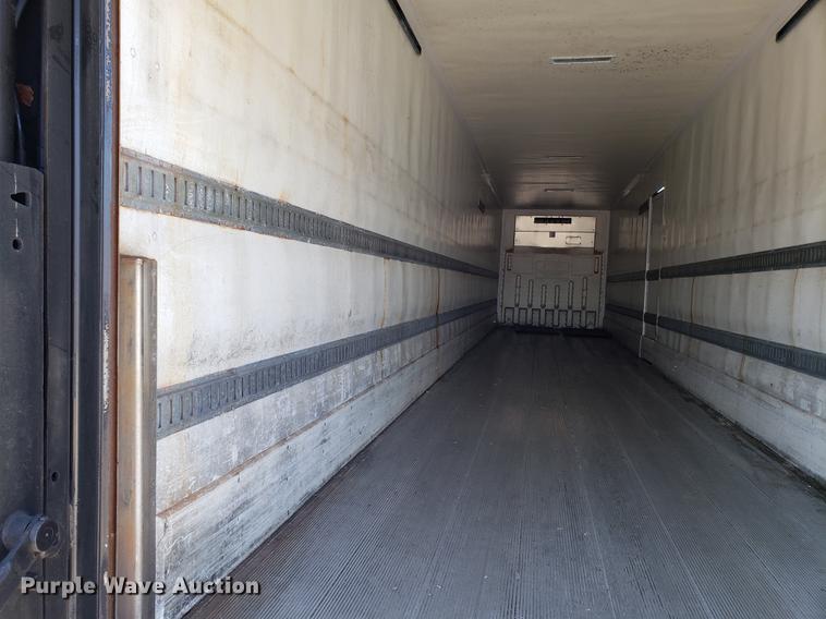 image for item AV9470 2008 Great Dane refrigerated van trailer