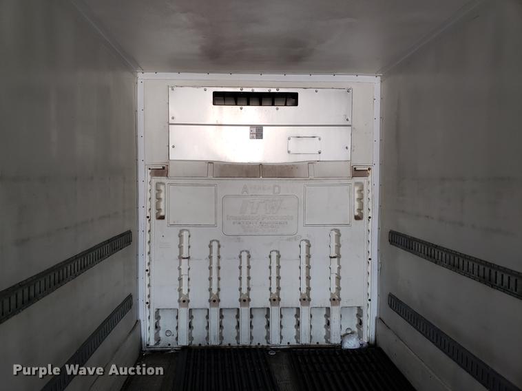 image for item AV9470 2008 Great Dane refrigerated van trailer