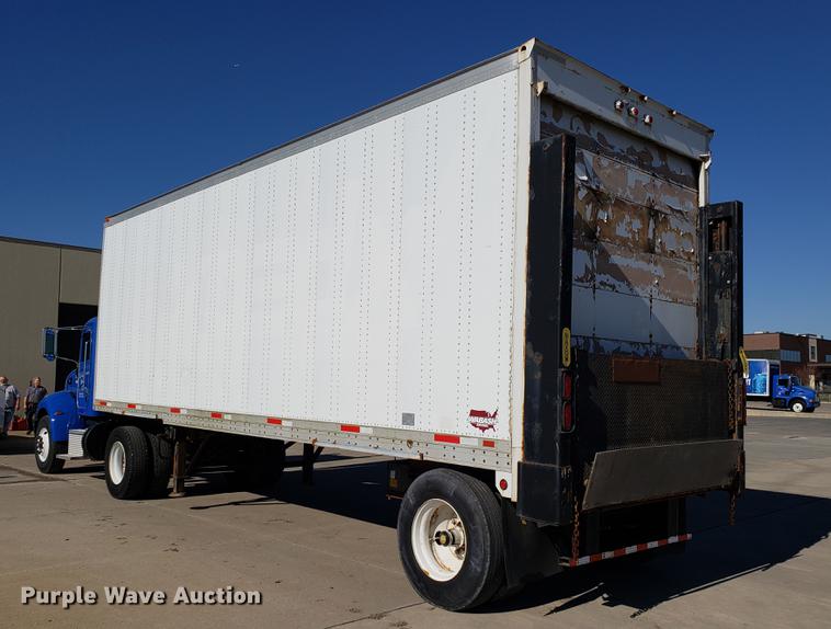 image for item AV9471 1992 Wabash DSA-102CW dry van trailer