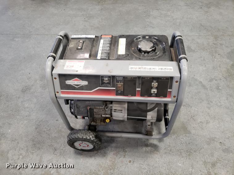 image for item AV9476 Briggs & Stratton generator