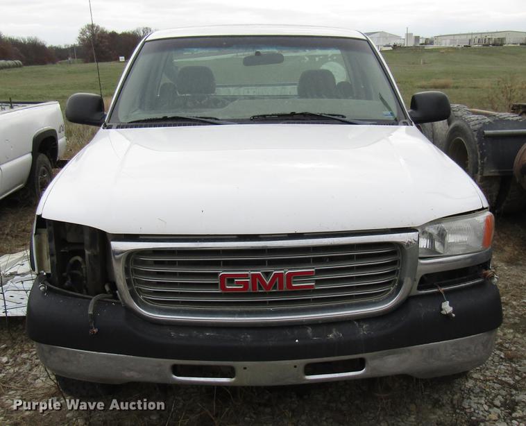 image for item DB2035 2002 GMC Sierra 2500HD pickup truck
