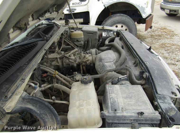 image for item DB2035 2002 GMC Sierra 2500HD pickup truck