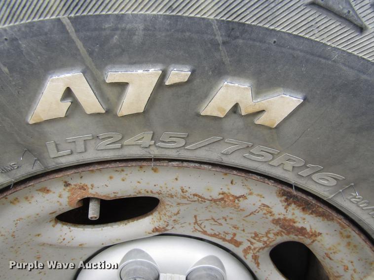 image for item DB2035 2002 GMC Sierra 2500HD pickup truck