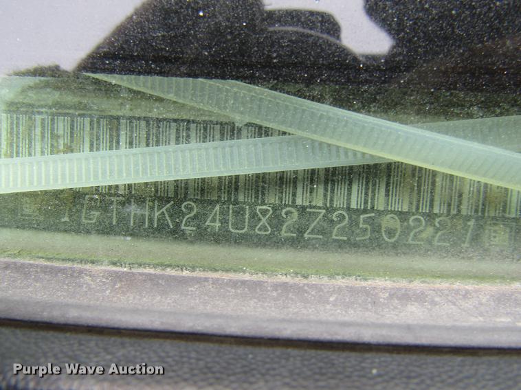 image for item DB2035 2002 GMC Sierra 2500HD pickup truck