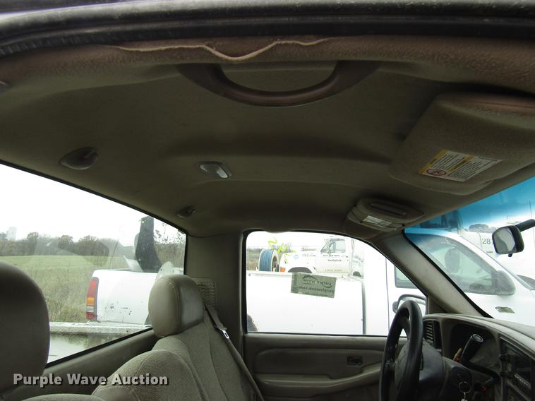 image for item DB2036 2002 GMC Sierra 2500HD pickup truck