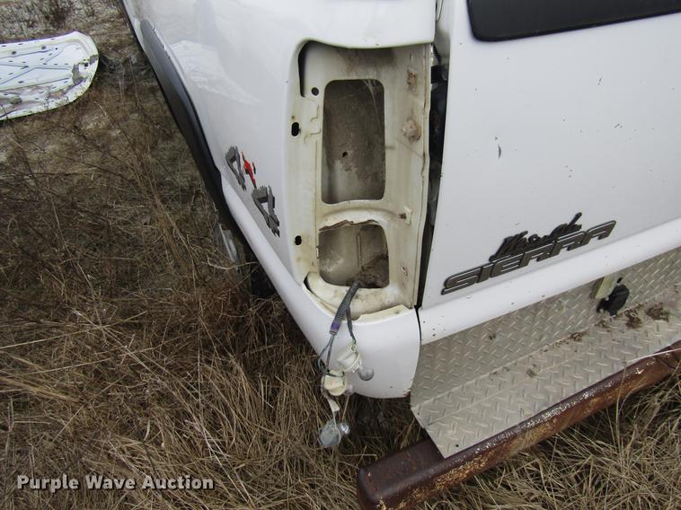 image for item DB2036 2002 GMC Sierra 2500HD pickup truck