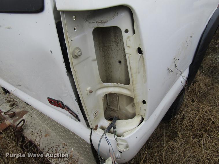 image for item DB2036 2002 GMC Sierra 2500HD pickup truck