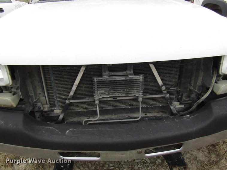 image for item DB2036 2002 GMC Sierra 2500HD pickup truck