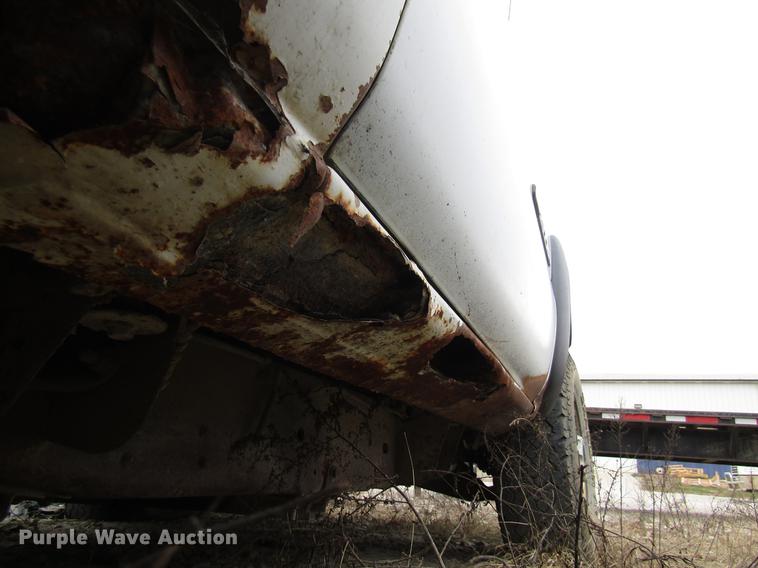 image for item DB2036 2002 GMC Sierra 2500HD pickup truck