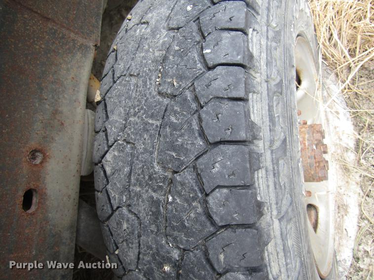 image for item DB2036 2002 GMC Sierra 2500HD pickup truck