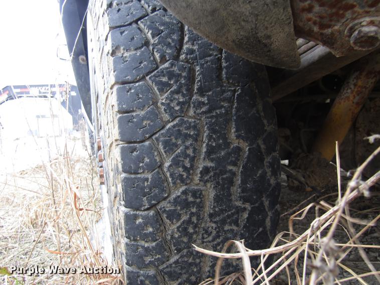 image for item DB2036 2002 GMC Sierra 2500HD pickup truck