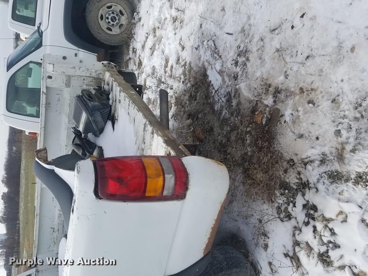 image for item DB2037 2002 GMC Sierra 2500HD pickup truck