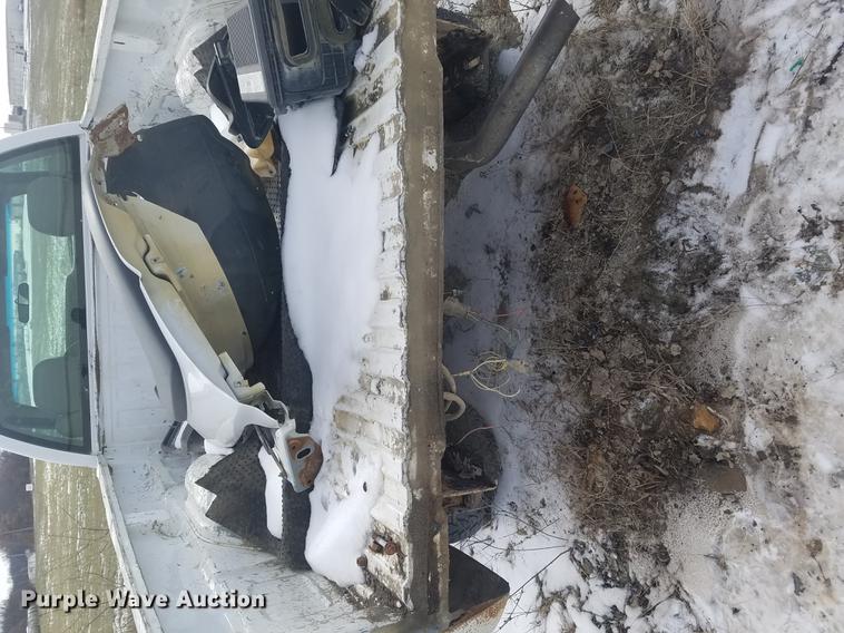 image for item DB2037 2002 GMC Sierra 2500HD pickup truck