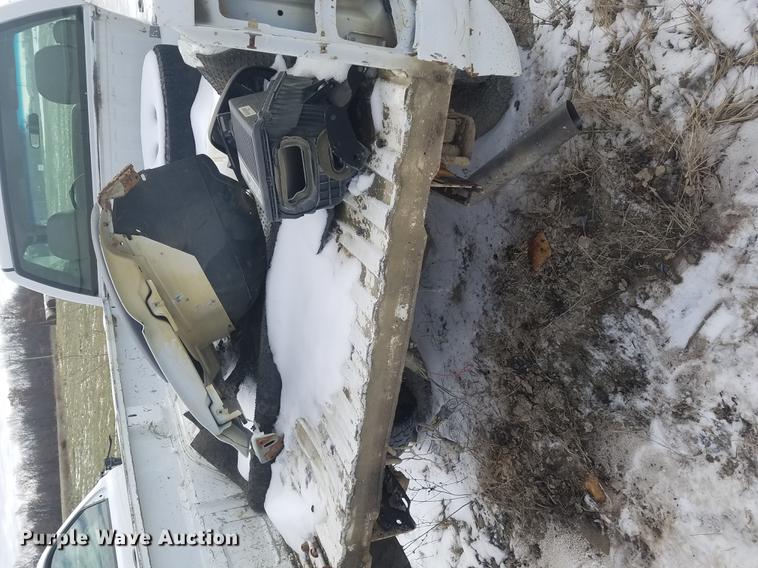 image for item DB2037 2002 GMC Sierra 2500HD pickup truck