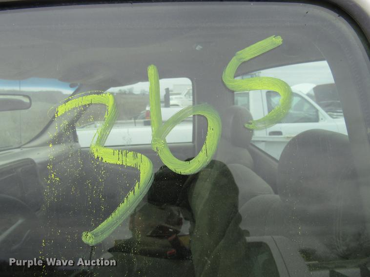 image for item DB2037 2002 GMC Sierra 2500HD pickup truck