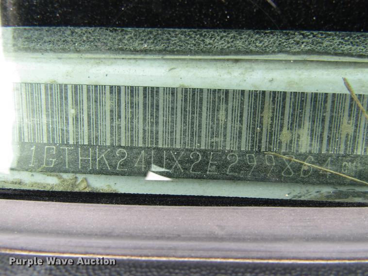 image for item DB2037 2002 GMC Sierra 2500HD pickup truck