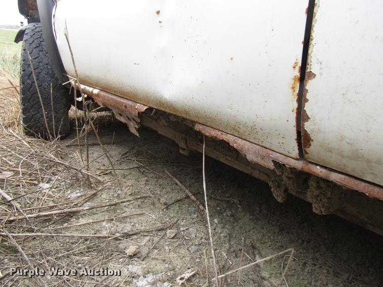 image for item DB2038 2002 GMC Sierra 2500HD Ext. Cab pickup truck