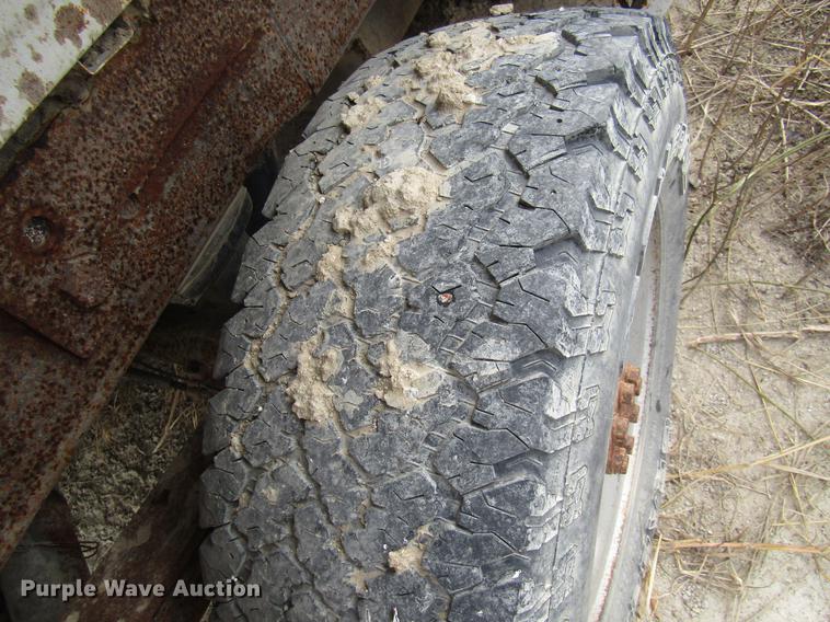 image for item DB2038 2002 GMC Sierra 2500HD Ext. Cab pickup truck