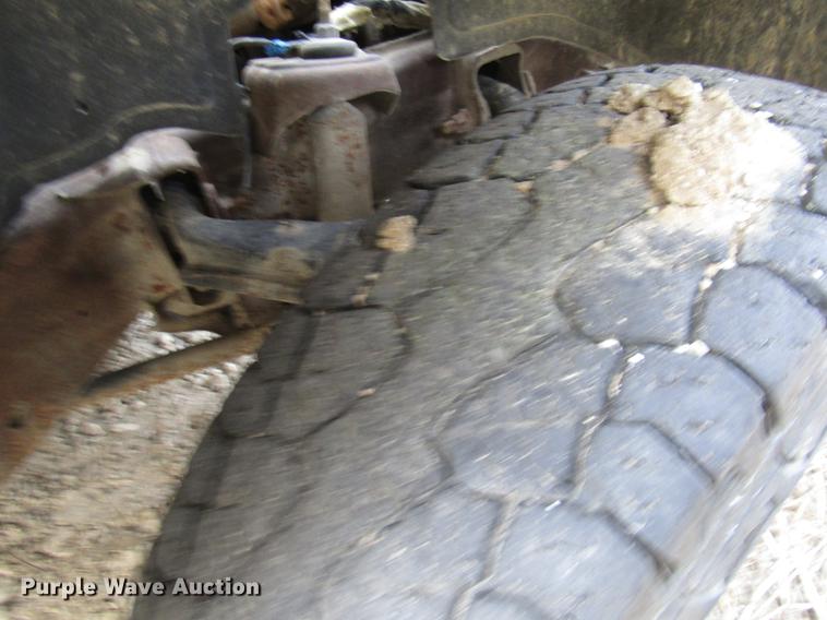 image for item DB2039 2002 GMC Sierra 2500HD pickup truck