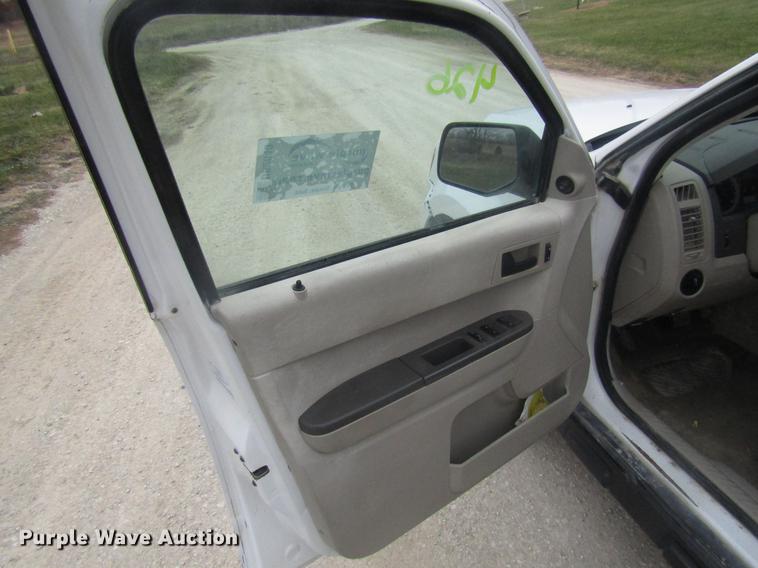 image for item DB2040 2008 Ford Escape SUV