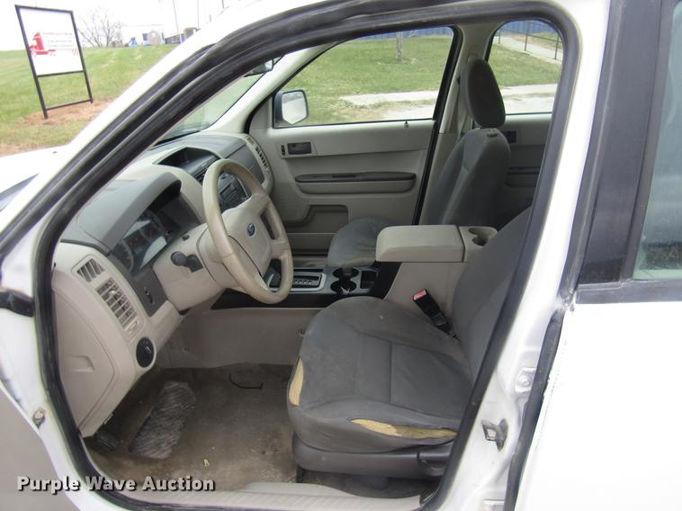 image for item DB2040 2008 Ford Escape SUV