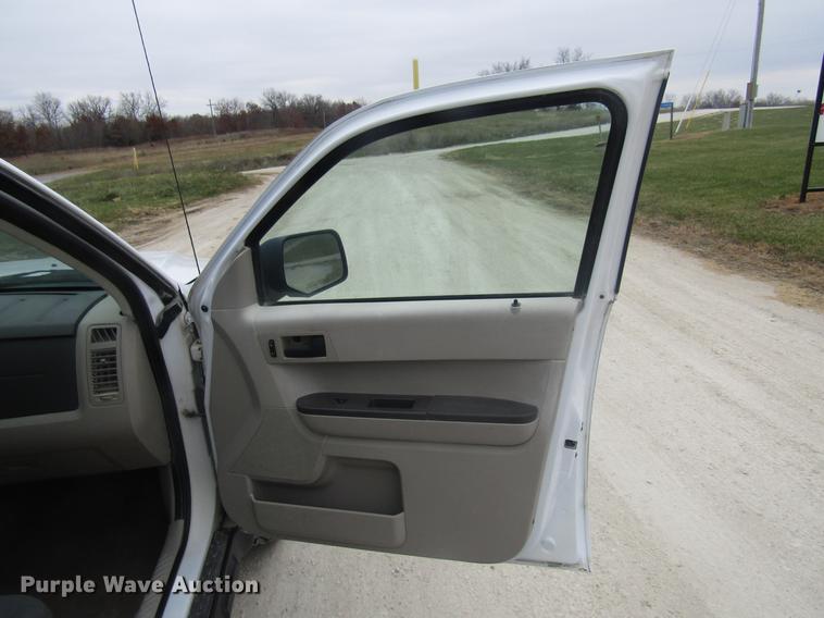 image for item DB2040 2008 Ford Escape SUV